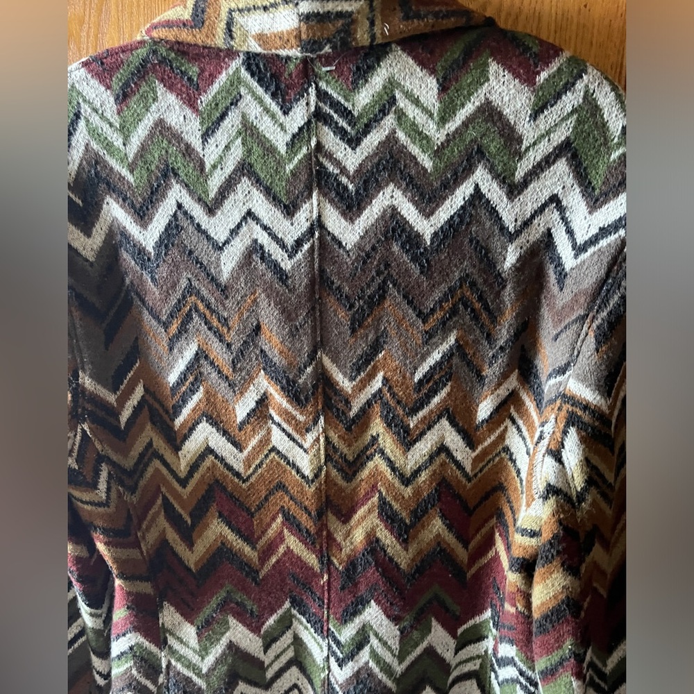 Missoni 3/4 length jacket. zigzag pattern, 90% Laine wool, 10% nylon. Medium. - Picture 7 of 8